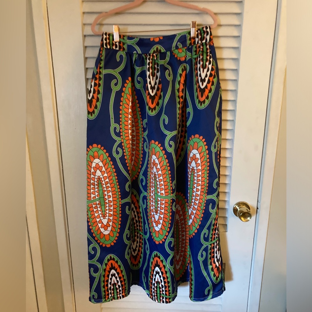 Groovy vintage skirt! 70s, homemade, pockets! Fits 12-22!